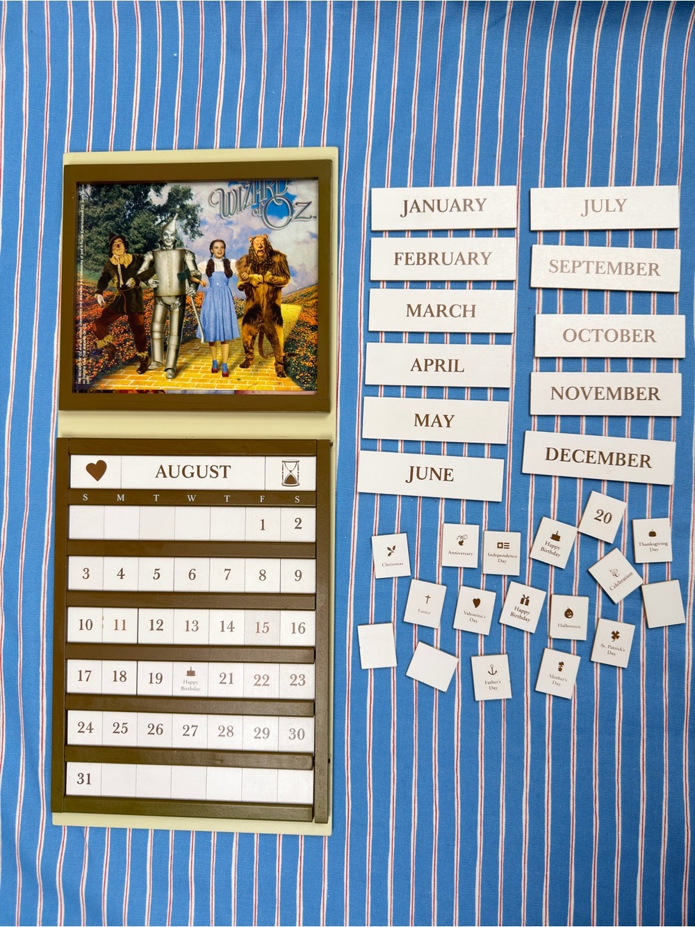 Wizard Of Oz Vintage DayDream Wooden Perpetual Calendar Dorothy Lion Scarecrow